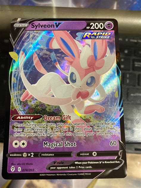 Sylveon V Ungraded Pokemon Evolving Skies