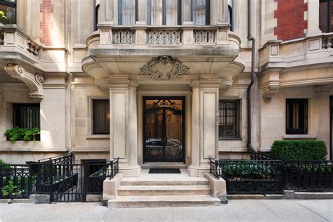 Upper East Side Townhouse Next To The Guggenheim Asks Almost