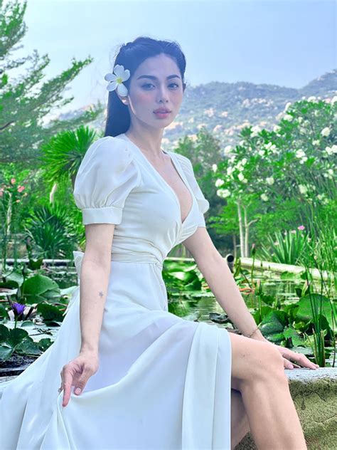 Body tuyệt đẹp 2 hot girl chuyển giới khiến nhiều người lầm tưởng là con gái xịn Người đẹp