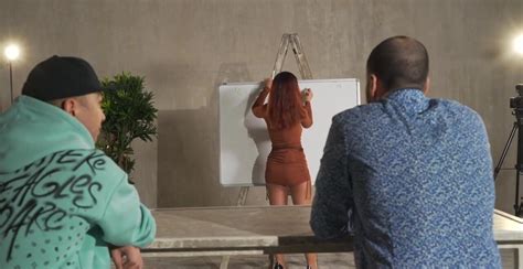 Presenting Something And Accidentally Flashing Them Zb Porn