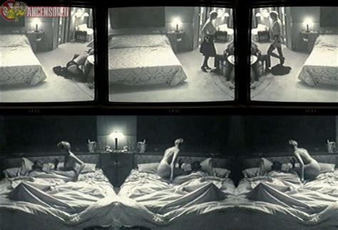 Naked Sandrine Kiberlain In Les Patriotes