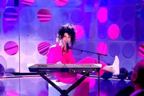 A Comedian Just Got Naked On Friday Night Live And Viewers Can T Get