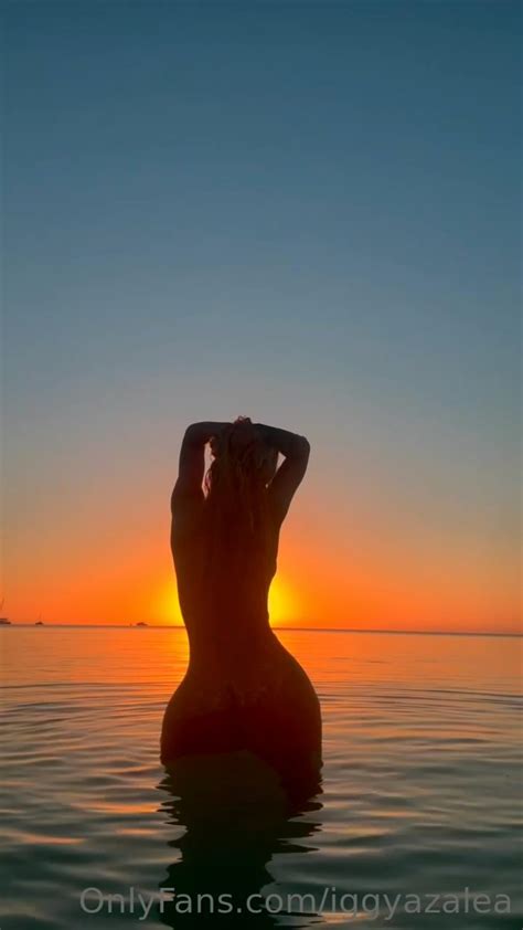 Iggy Azalea Naked In Sunset Hot Celebs Home
