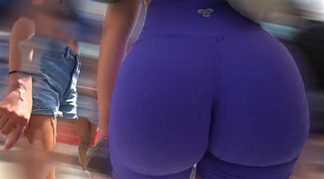 FANTASTIC PURPLE ASS NOT OC Spandex Leggings Yoga Pants Forum
