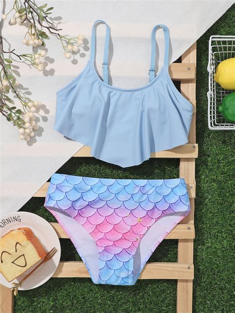 Conjunto de bikini con estampado de escamas de pez y bajo en pañuelo