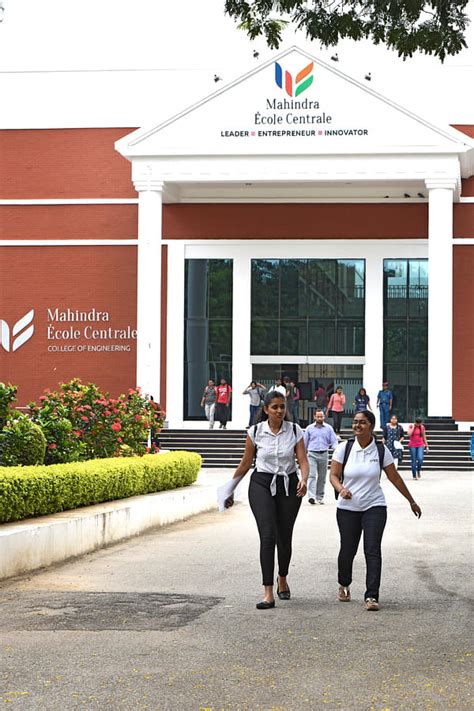 Mahindra University Admission 2023 Open Courses Fees Ranking