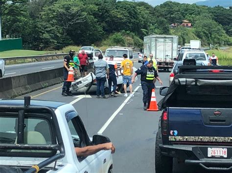 Video Aparatoso Accidente En La Ruta Dos Personas Quedaron Prensadas