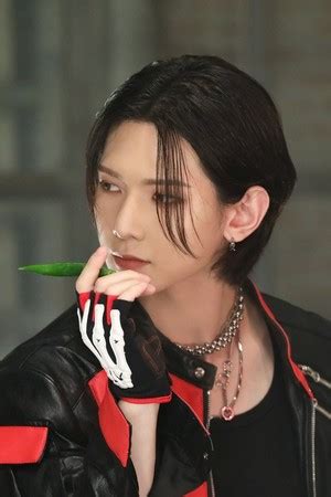 BOUNCY K HOT CHILLI PEPPERS MV Filming Site ATEEZ Photo 45008990 Fanpop