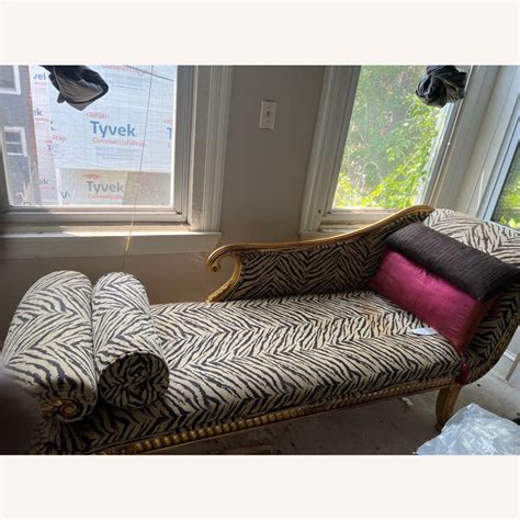 baby lounger zoo animal print 9