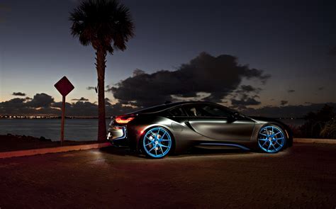 Fondos de pantalla noche vehículo BMW i8 vista lateral coche