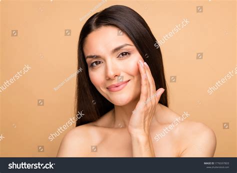 Closeup Photo Naked Latin Lady Model ภาพสตอก แกไขตอนน