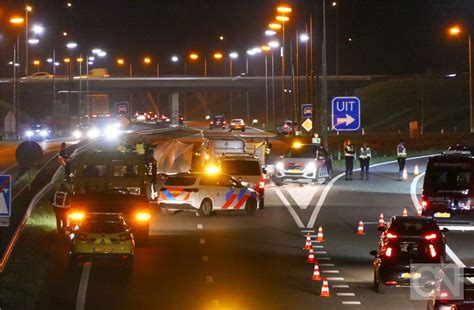 Enschede 39 Jähriger stirbt bei Unfall auf der Autobahn