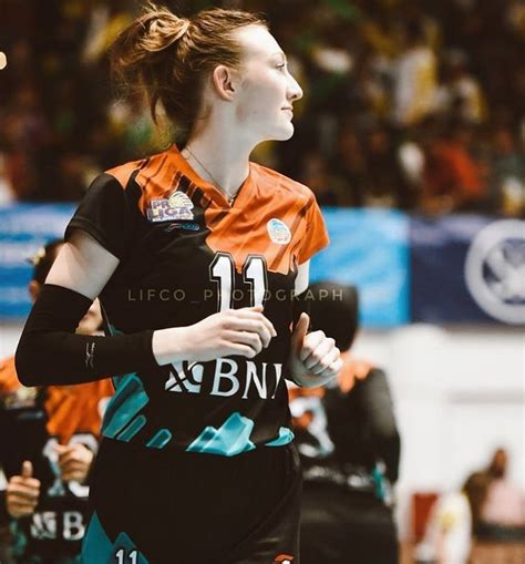 Hoa khôi Kiều Trinh khoe sắc ở Thái Lan hot girl bóng chuyền Canada khoác áo Kinh Bắc Bắc Ninh