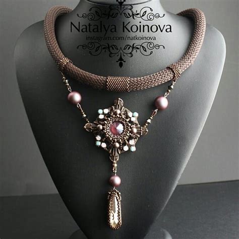 Pin by Pinner on Крупная бижутерия | Beaded pendant, Jewelry, Beaded ...