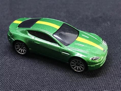 HOT WHEELS ASTON Martin V Vantage Collectable Scale EUR PicClick FR