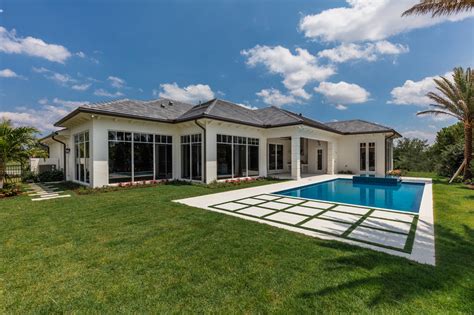 Lot 3 Admirals Cove — Maxwell Building