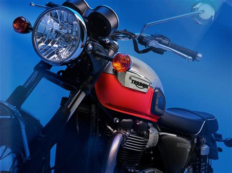 Triumph Bonneville T Review Total Motorcycle