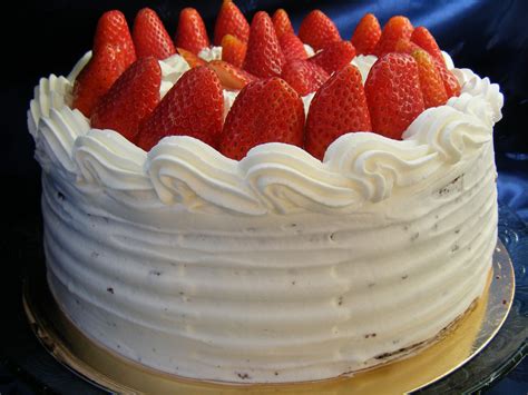 Layer Cake Fraises Chocolat Et Chantilly Au Mascarpone G Teaux D Lices