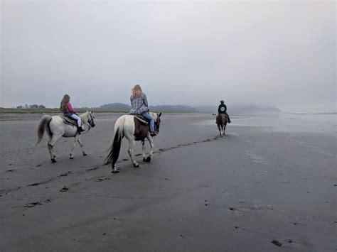 Horseback Riding on the Beach - Visit Long Beach Peninsula