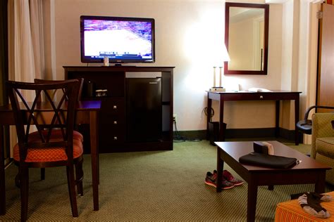 Holiday Inn Rosslyn: Family-Friendly Hotel Near Washington, DC ...