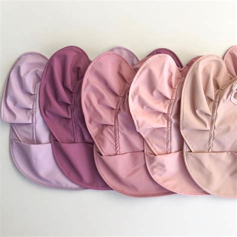 Waterproof Snuggle Bib Nude Minimeu Mini Me You