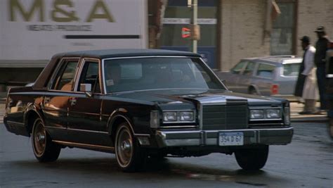 IMCDb Org 1988 Lincoln Town Car 54D In Above The Law 1988