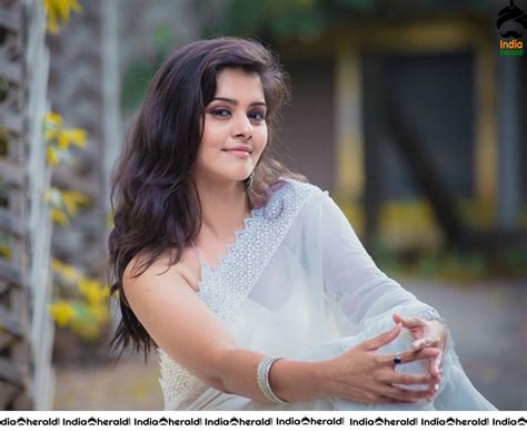 Hot Latest Photoshoot Of Swathishta Krishnan