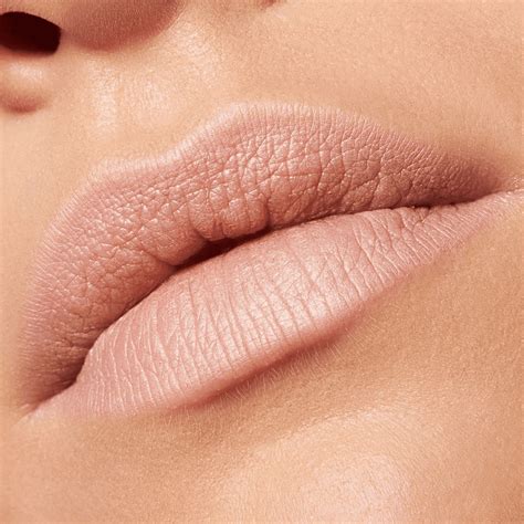Køb soft precise LIP PENCIL nude fra Essence Matas