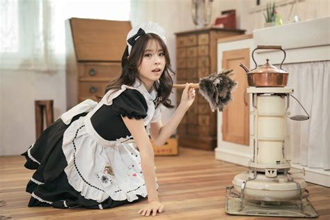 Hot girl youtuber Hàn Quốc tiết lộ bị ông lớn showbiz gạ tình