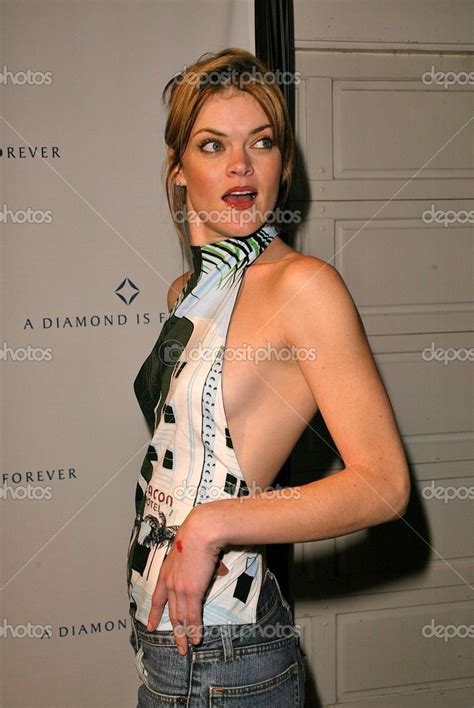 Missi Pyle Bikini Missi Pyle Fotos Und Bildmaterial In Hoher