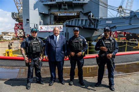 Secnav Visits Bayonne Dry Dock Maritime And Salvage Wolrd News