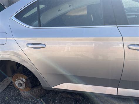 Врата шкода супърб 3 skoda superb 3 гр. Бургас Меден рудник - зона А ...