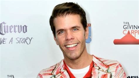 Perez Hilton Posts Apology To Jennifer Lawrence Vows To Never Publish Nude Celebrity Photos Again