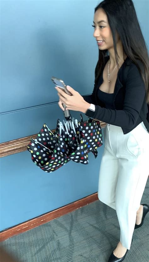 Thicc Girl In Tight Dress Pretty Latina Face Forum