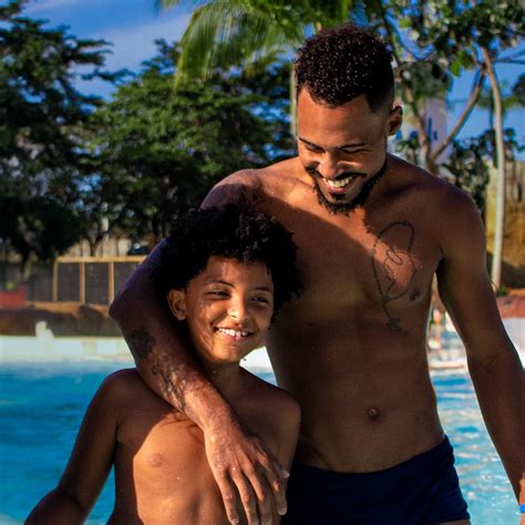 Eloisa Mattos CELEBRE O DIA DOS PAIS NO HOT BEACH OLÍMPIA PAI E