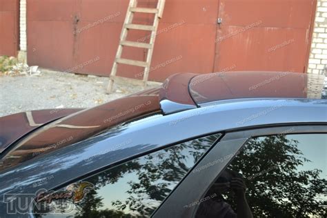 Спойлер на стекло Форд Фокус 2 (спойлер на заднее стекло Ford Focus 2 ...