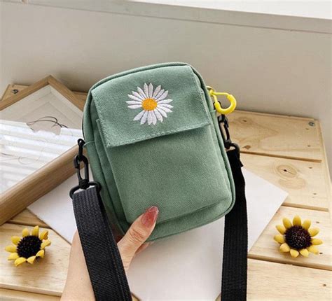 Th Ng H Ng Th N Th I V I Lo T Ph Ki N Xanh L Hot Trend C M N Gi Ch K