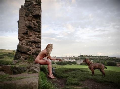 Vet Students Pose Nude For Charity Calendar