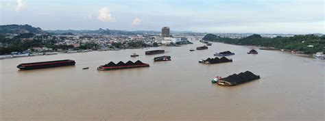 Following the Freshwater Dolphins on the Mahakam River: Decolonization ...