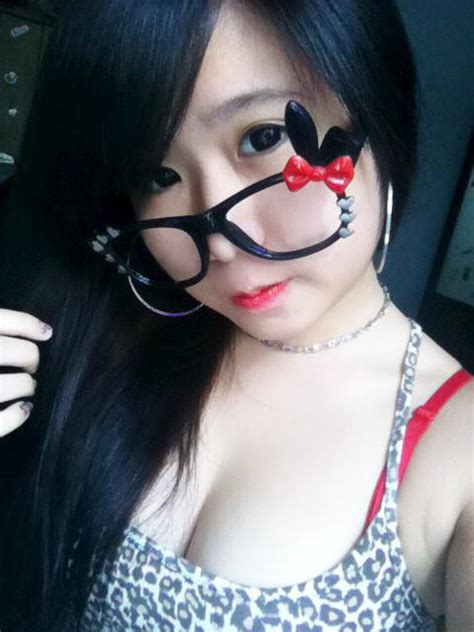 Vy Meo Nude Pics Page