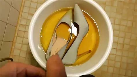 Pissing In Nude Stiletto High Heels Wearing Pantyhose Xhamster