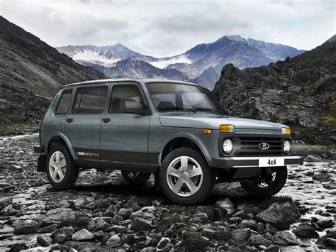 Lada (ВАЗ) 2131 (4x4) - технические характеристики, модельный ряд ...