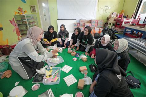 Kowarteg Ganjar Beri Pelatihan Usaha Mikro Kuliner Untuk Warga Surabaya