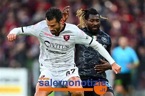 La Salernitana Perde Ancora Non Arriva Il Miracolo Nel Derby Napoli