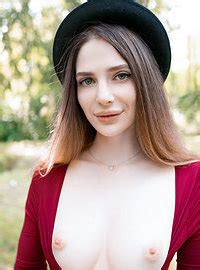 Amazing Girl Reislin Gets Her Pussy Plowed In Pov Movie Tom Red Milf Fox