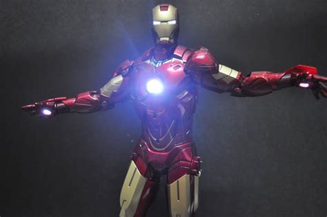 Big Daddy Toys Hot Toys Iron Man Mark Iv