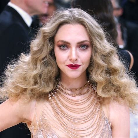 We Re Surprised Amanda Seyfried Didn T Have A Wardrobe Malfunction In A