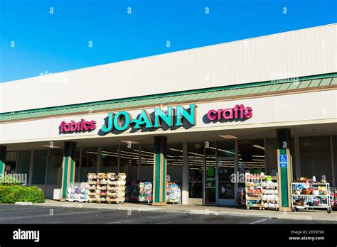 Joann store facade hi-res stock photography and images - Alamy