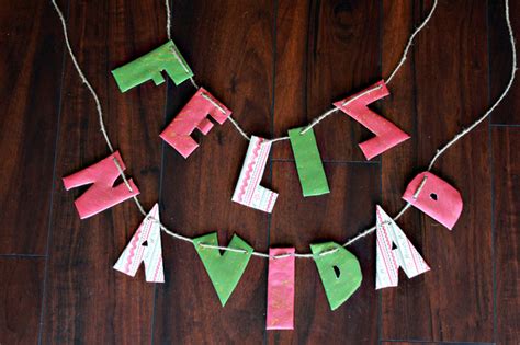 DIY Feliz Navidad Banner · Kix Cereal