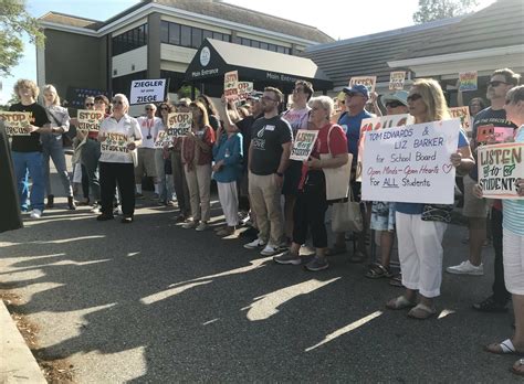 Protesters Demand School Board "Stop the Circus" - WSLR+Fogartyville